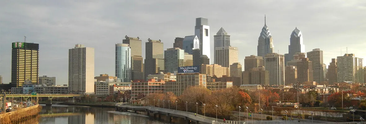 daytime skyline of Philadelphia